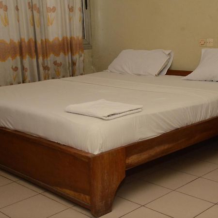 Hotel Ambassadors Lomé Exterior photo