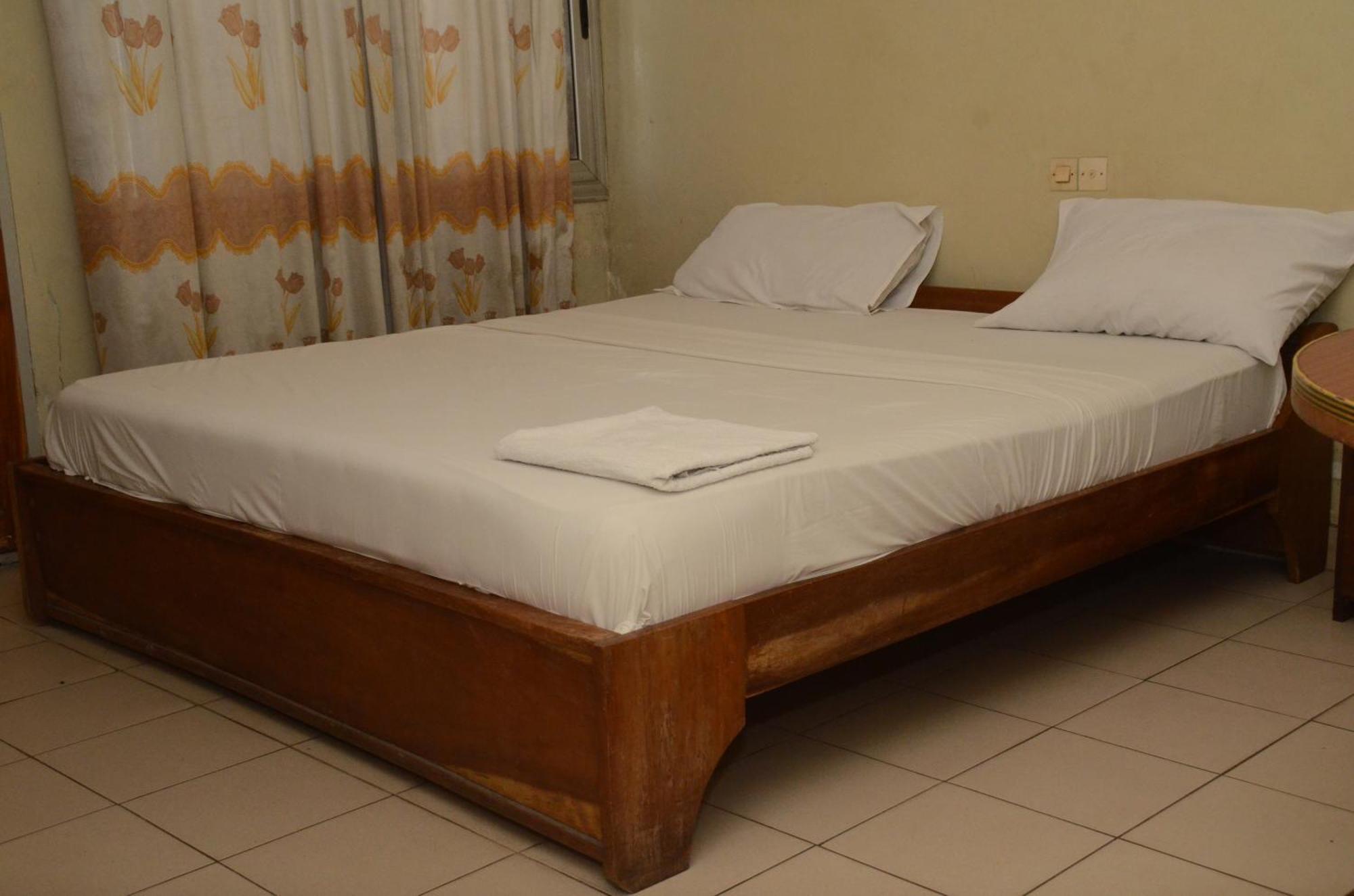 Hotel Ambassadors Lomé Exterior photo